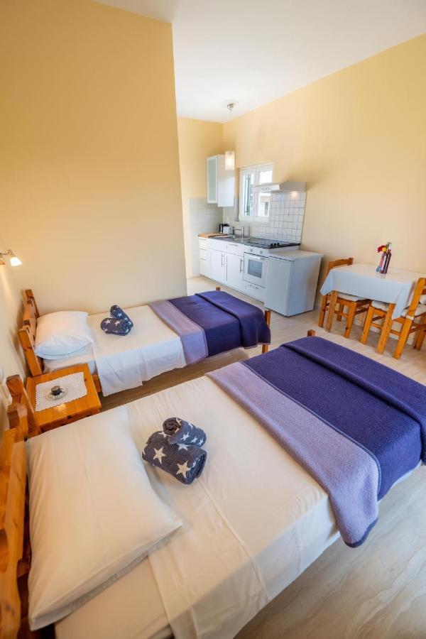 Botzoris Apartments Сидари Екстериор снимка