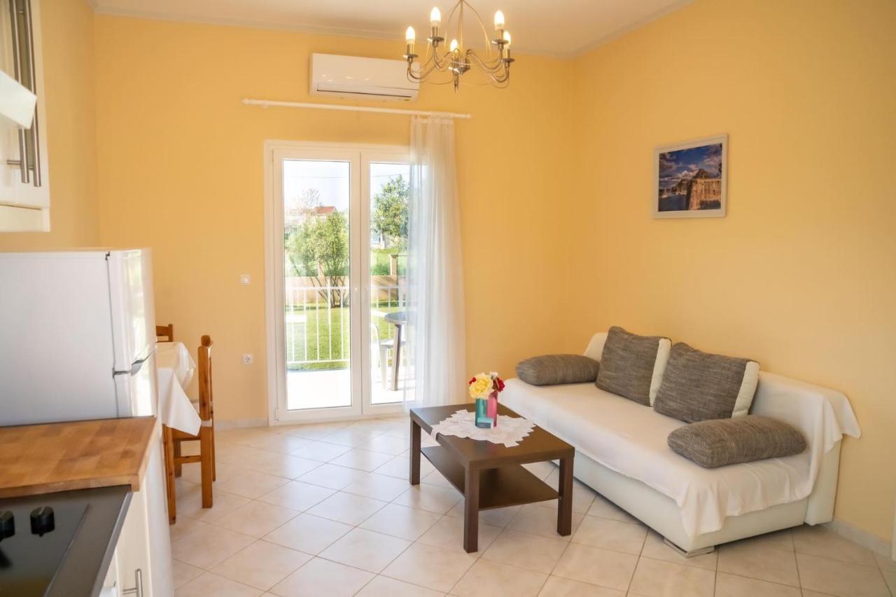 Botzoris Apartments Сидари Екстериор снимка