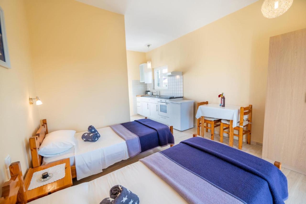 Botzoris Apartments Сидари Екстериор снимка