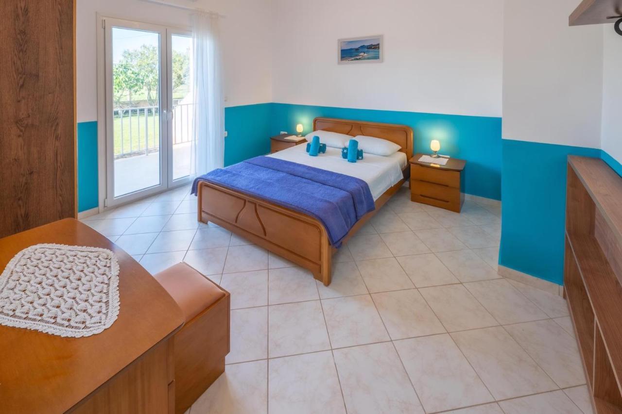 Botzoris Apartments Сидари Екстериор снимка