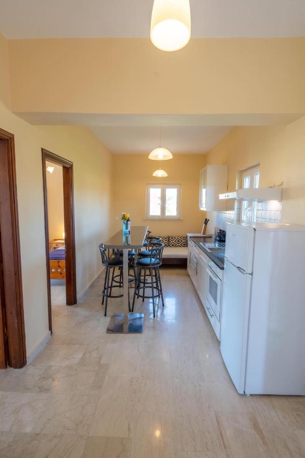 Botzoris Apartments Сидари Екстериор снимка